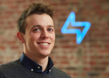 Standing with Israel: Call for Support Through Ryan Breslow’s Love.com