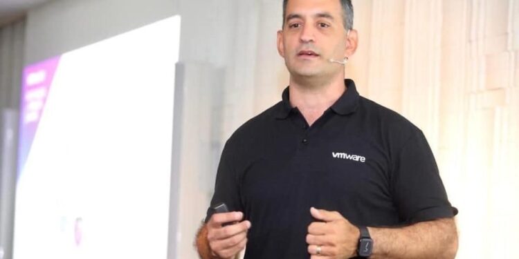 Niv Raz’s Blueprint for Overcoming Public Cloud Adoption Challenges