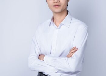 eCommerce Reimagined: The Man Leading the Charge in AI-Driven Online Shopping