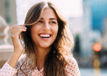 10 Mindful Habits of Inherently Happy Individuals