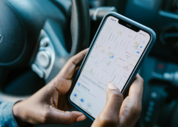 Location-Based Marketing: Geo-Mapping Services Insights on Harnessing Geospatial Data for Personalized Customer Targeting