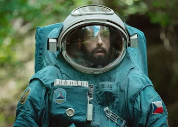 15 Space Movies on Netflix That are Completely Out of This World