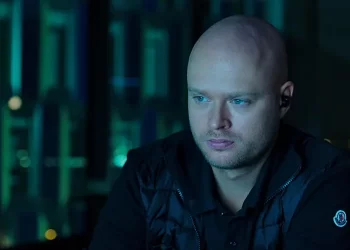 8 Limited Series on Netflix You Can Watch in One Weekend