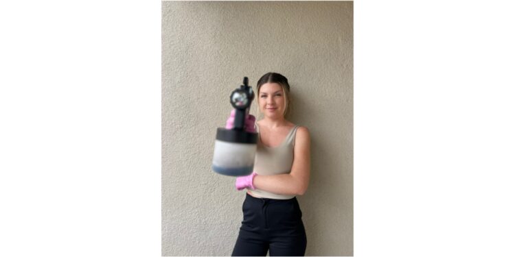 Say Goodbye to Tanning Beds: SpraytoSlay Revolutionizes Sunless Tanning
