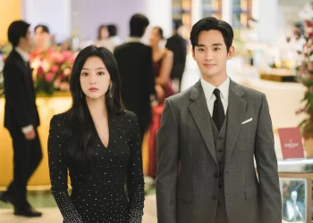 Here are 8 Swoonworthy Series That Just Arrived on Netflix