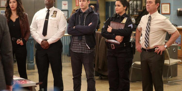 12 Ensemble Sitcoms on Netflix That You’ll Either Love or Hate