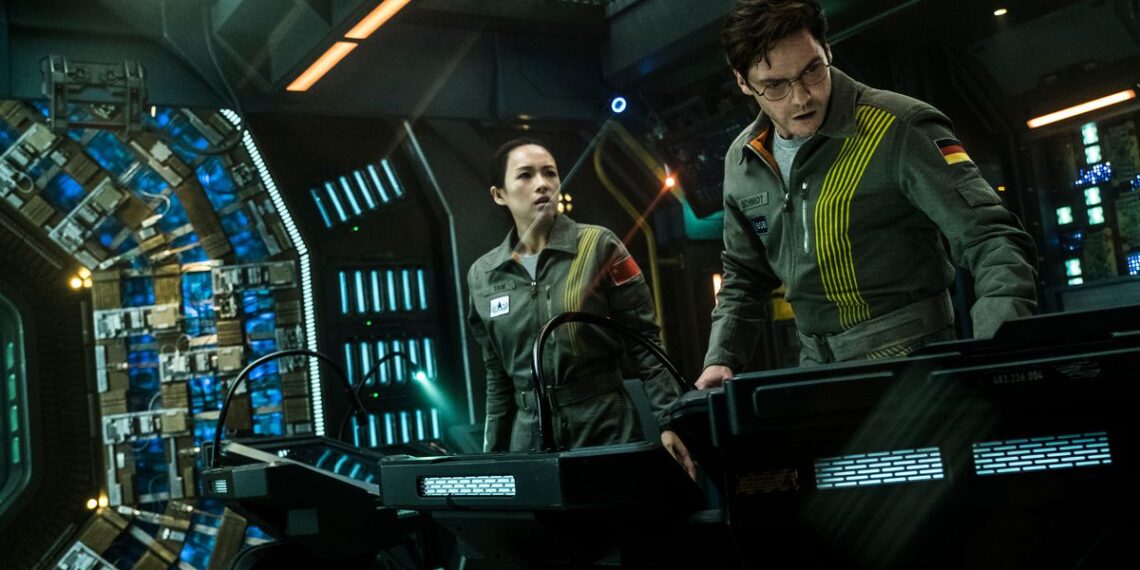 8 Movies on Netflix that are Reimagining Dystopian Futures