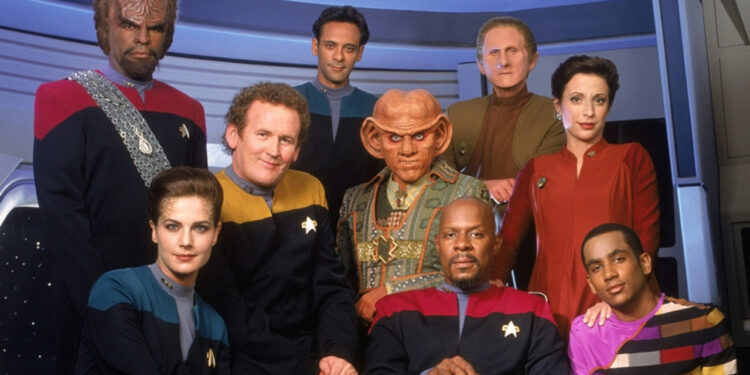 7 TV Shows from the 90s that You Can Watch on Netflix