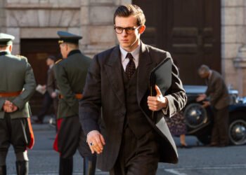 Top 10 Unmissable Netflix Series and Movies About Espionage and Spies