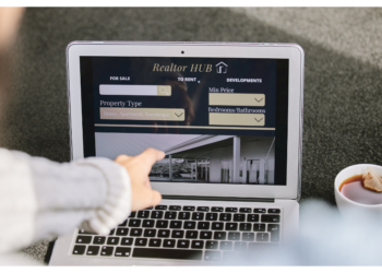 Infinity Curve Hosts Hybrid Event to Tackle Real Estate SEO Challenges