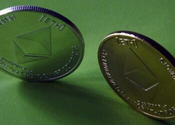 Power Up Your Portfolio with these Top 10 Cryptocurrencies to Invest in 2024