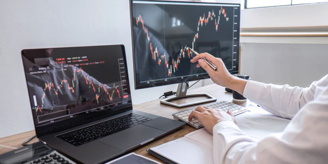 Mastering Wealth: 10 Crucial Tips for Novice Stock Market Investors in 2024