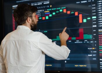The Definitive Guide: 10 Powerful Tips for Investing in Cryptocurrency