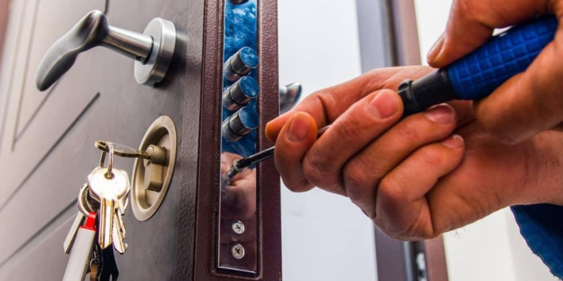 Key Questions to Ask a Locksmith in Weston FL 