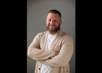 BUILDING AN INTERNATIONAL COMPANY WITHOUT LOSING CULTURAL IDENTITY