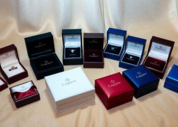 The Benefits of Using Customized Jewelry Boxes for Your Business