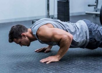 The Ultimate Calisthenics Workout: Build Strength Anywhere