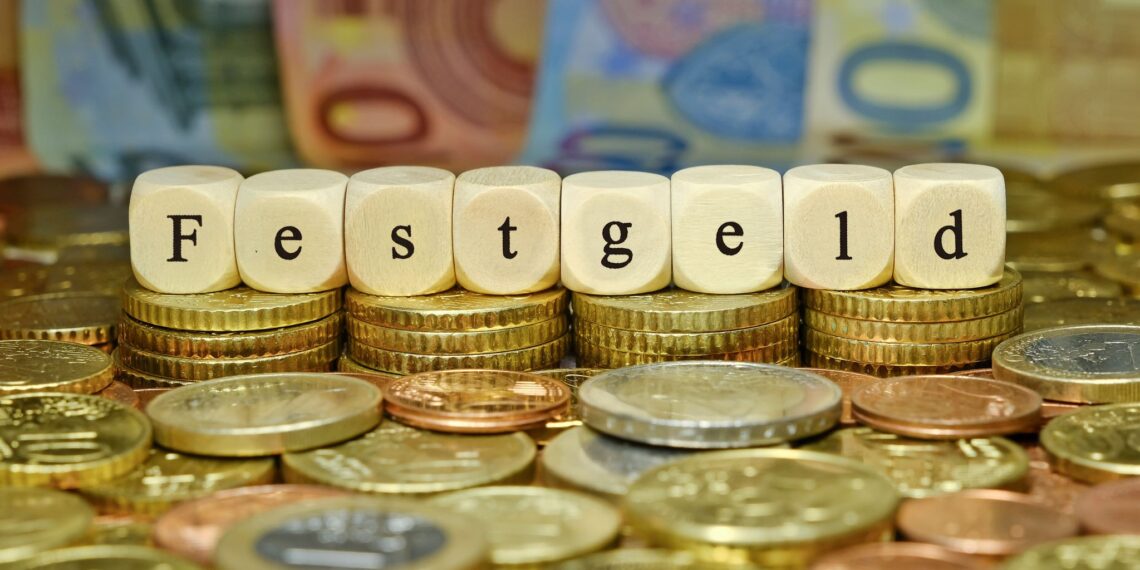 Say Goodbye to Festgeld and Hello to Higher Returns with STCWelt