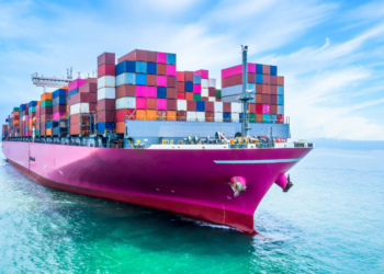 The Benefits of Using an NVOCC in International Freight Shipping