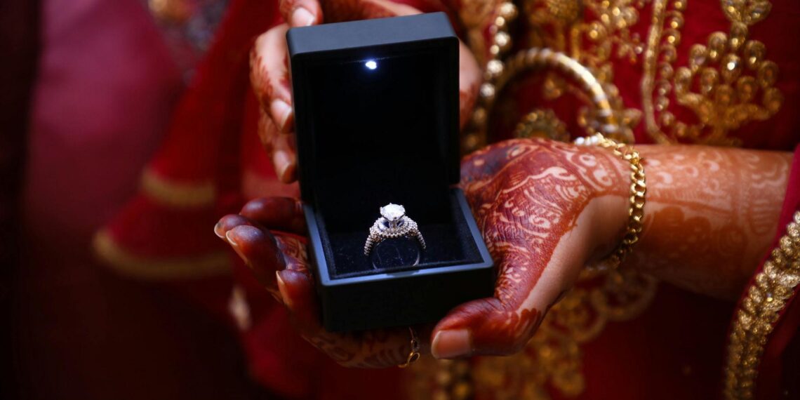 The Sparkling Truth About Lab-Created Diamond Rings