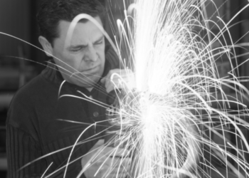 Aitor Juan Urdangarin Unzueta: The Spanish Sculptor Captivating Investors and Art Collectors with Large-Format Steel Creations