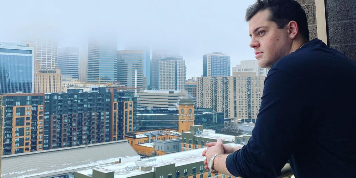 Josh Amundson and the Rise of Status Hype