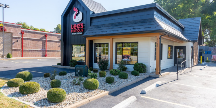 Lee's Famous Recipe Chicken